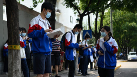 Política china de tres hijos está lejos cumplirse a pesar de ley demográfica para la clase media