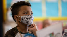 Atlanta y Chicago exigirán uso de mascarillas cuando escuelas reabran en otoño
