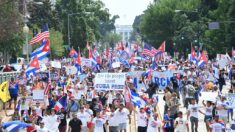 Inician juicios contra 57 manifestantes cubanos mientras régimen sigue violando los derechos humanos