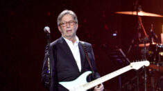Eric Clapton dice que no se presentará en espectáculos donde se exija la vacunación contra COVID-19