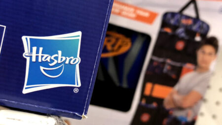 Hasbro suspende a empleado que denunció entrenamiento en la empresa sobre Teoría Critica de la Raza