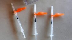 Reguladores de EE.UU. fijan como límite enero para decidir sobre aprobación de vacuna COVID-19 de Pfizer