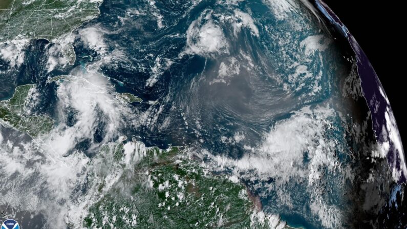 Ida se convierte en huracán antes de impactar en Cuba en su camino a EEUU. (EFE/ Noaa-nhc)
