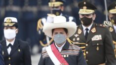 Presidente de Perú renuncia al partido que lo llevó al Gobierno
