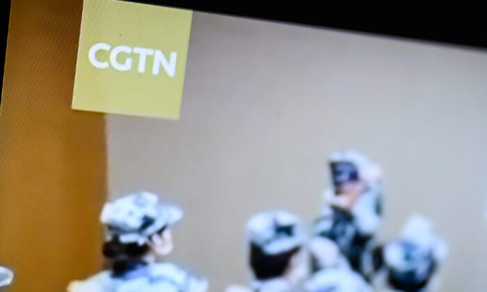 El logotipo de CGTN en un monitor de computadora en Londres, Inglaterra, el 4 de febrero de 2021. (Leon Neal/Getty Images)