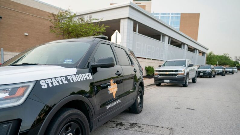 Vehículos de patrulla del Departamento de Seguridad Pública de Texas el 8 de abril de 2021. (Sam Craft/AFP vía Getty Images)