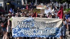 Decenas de miles de franceses se manifiestan contra el pase sanitario