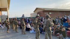 Guardia afgano muere durante un tiroteo en el aeropuerto de Kabul según militares alemanes