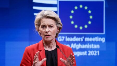 Von der Leyen: el reconocimiento de los talibanes «no está sobre la mesa»