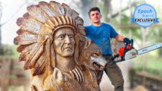 Artista esculpe enorme retrato de un nativo americano con una motosierra en un tronco de árbol
