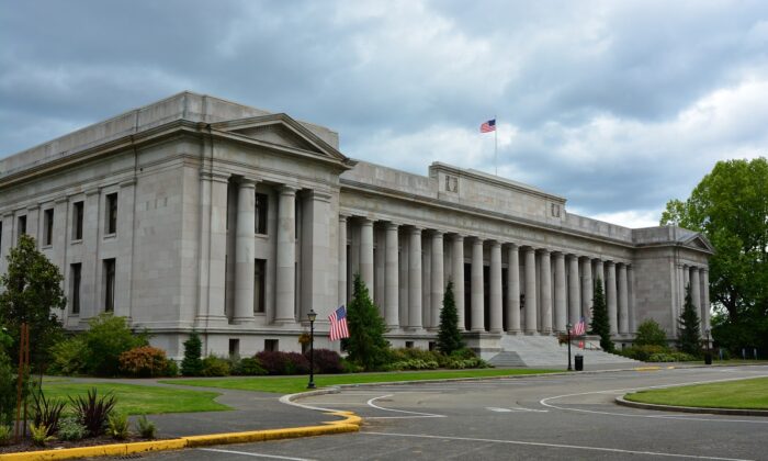 El Palacio de la Justicia, sede de la Corte Suprema del estado de Washington, en Olympia, Washington, el 14 de junio de 2020. (Joe Mabel a través de Wikimedia Commons/ GFDL)