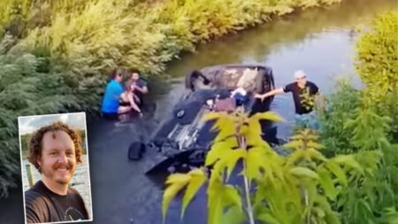 Hombre salva a una mujer atrapada en un auto sumergido: «Nos preocupamos por la gente»