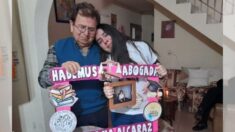 Conmovedor mensaje de joven argentina que se gradúa de abogada al día siguiente que muere su madre