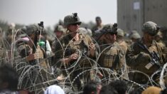 Tropas rescataron a estadounidenses fuera del aeropuerto de Kabul usando helicópteros: Pentágono