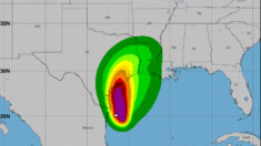 Nicholas, que puede ser huracán, se acerca a Texas y el noreste de México