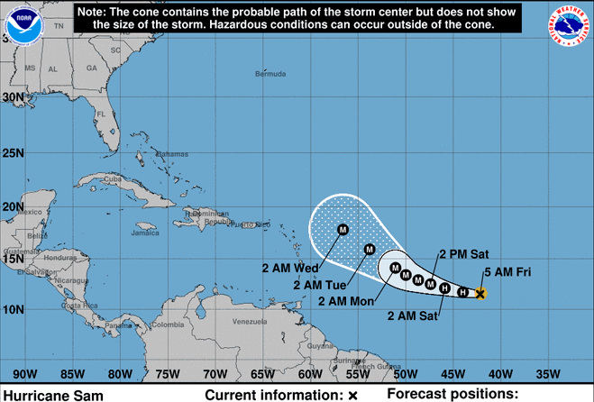 Imagen cedida el 24 de septiembre de 2021 por la Oficina Nacional de Administración Oceánica y Atmosférica de Estados Unidos (NOAA), a través del Centro Nacional de Huracanes (NHC), en la que se registró la localización del huracán Sam, a las 05.00 hora local (09.00 GMT). NOAA-NHC