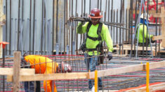 Biden firmará orden que pide pactos laborales a proyectos federales de construcción superiores a los $ 35 millones