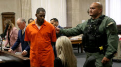 Declaran culpable al cantante R. Kelly por crimen organizado y tráfico sexual