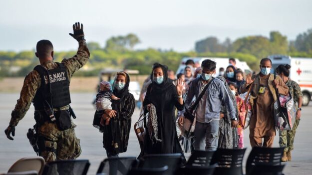 NTD Noticias: Controles para garantizar la seguridad nacional tras evacuar Kabul