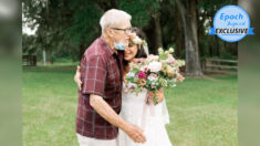 Novia se sorprende al ver a su abuelo inesperadamente en su boda: «Lo abracé y lloré en sus brazos»