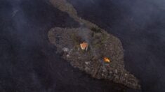 “Casa milagro” sobrevive inesperadamente al paso de lava del volcán en La Palma