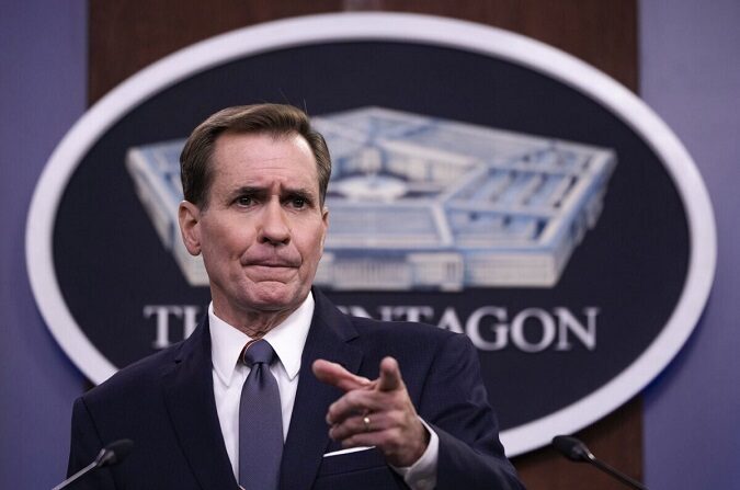 El secretario de prensa del Pentágono, John Kirby, habla durante una rueda de prensa en el Pentágono en Arlington, Virginia, el 3 de septiembre de 2021. (Drew Angerer/Getty Images)