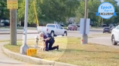 Hombre filma a un policía limpiando un monumento de la víctima de un accidente: «Es un buen tipo»