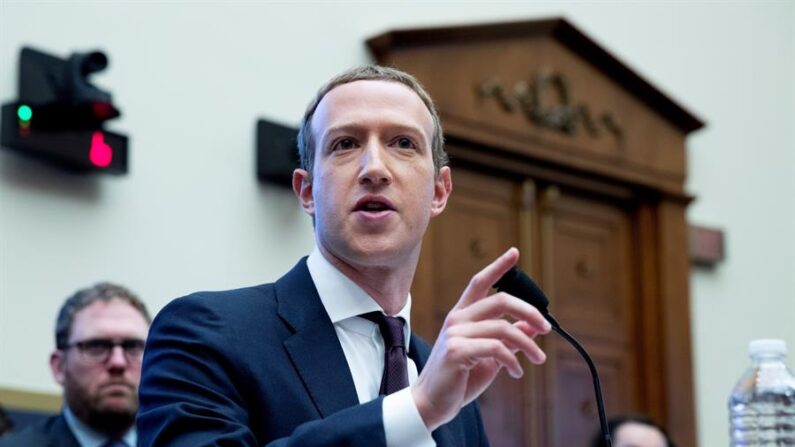 El director ejecutivo de Facebook, Mark Zuckerberg, en una fotografía de archivo. EFE/Michael Reynolds