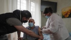 Ucrania registra nuevo récord de contagios y muertes de covid-19 en un día