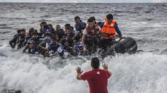 Califican de “milagro” rescate de 25 migrantes en embarcación a la deriva en la costa de California