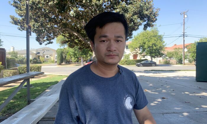El marinero chino, Ding Yiduo, habla con The Epoch Times en Los Ángeles, California, el 22 de septiembre de 2021. (Linda Jiang/The Epoch Times)