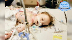 Bebé que superó 26 cirugías por raro defecto de nacimiento y enfermedad cardíaca, ¡ahora vive feliz!