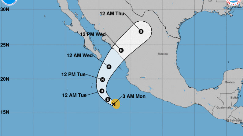Imagen cedida el 11 de octubre de 2021 por la Oficina Nacional de Administración Oceánica y Atmosférica de Estados Unidos (NOAA), a través del Centro Nacional de Huracanes (NHC), en la que se registró la localización de la tormenta tropical Pamela en el Pacífico, a las 03.00 hora local (07.00 GMT). NOAA-NHC 
