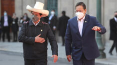 Presidente de Perú llega a Bolivia para el VI Gabinete Ministerial Binacional