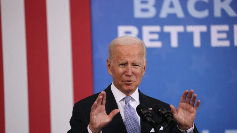 El presidente Joe Biden en un evento en el Electric City Trolley Museum en Scranton el 20 de octubre de 2021 en Scranton, Pennsylvania. (Spencer Platt/Getty Images)