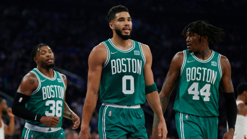 Boston Celtics contra los New York Knicks en el Madison Square Garden el 20 de octubre de 2021 en Nueva York. (Sarah Stier/Getty Images)