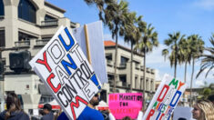 Miles de padres californianos se unen a una marcha contra la obligación de vacunar a los escolares