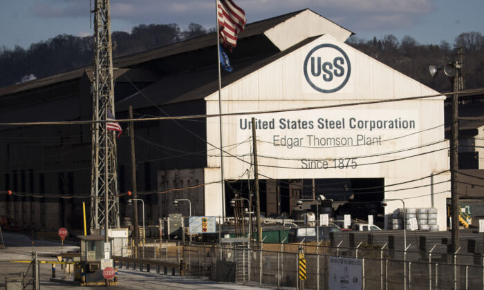 La empresa de acero estadounidense Edgar Thomson Steel Works de Braddock, Pensilvania. Imagen de archivo del 10 de marzo de 2018. (Drew Angerer/Getty Images)