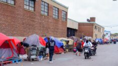 Surgen disputas sobre cómo ayudar a las personas sin hogar en la «Milla de la Metadona» en Boston