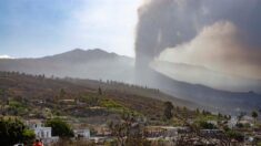 La nueva colada de lava provoca gran destrucción en la isla de La Palma