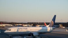United Airlines despedirá a 232 empleados no vacunados, dice su director