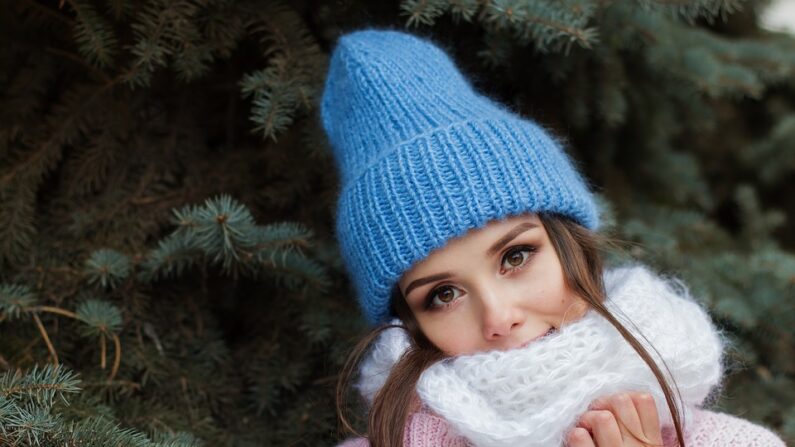 Una bufanda gruesa y acogedora es un complemento saludable para tu vestuario de otoño/invierno. (Nastya_gepp/Pixabay)