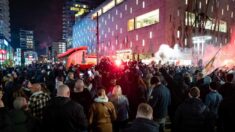 2 heridos por disparos de la policía en protesta contra restricciones por covid en Países Bajos