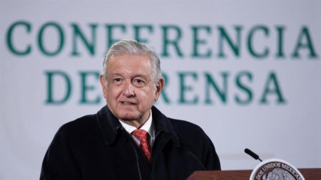 Ente electoral mexicano acuerda aplazar consulta revocatoria de López Obrador