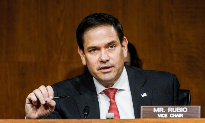 El senador Marco Rubio (R-Fla.) en el Capitolio en Washington, el 23 de febrero de 2021. (Drew Angerer/Pool/AFP vía Getty Images)