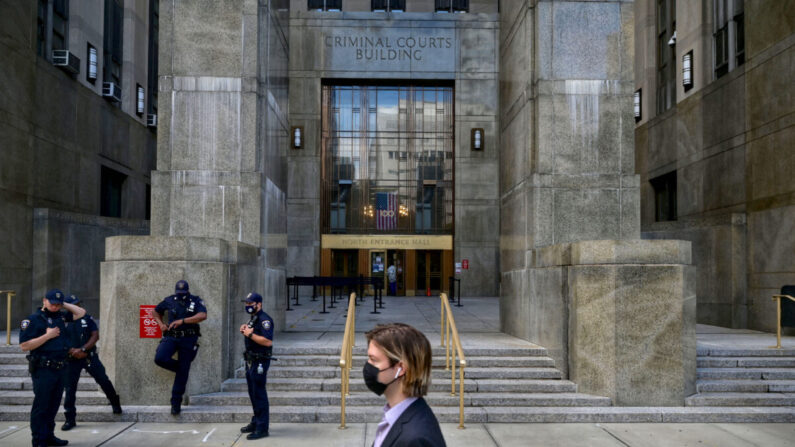 El edificio de los tribunales penales y la oficina del fiscal de distrito en Nueva York el 1 de julio de 2021. (ED JONES/AFP a través de Getty Images)