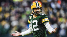 Aaron Rodgers de los Packers quiere una disculpa del WSJ por el artículo «dedo del pie de COVID»