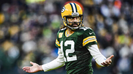 Aaron Rodgers de los Packers quiere una disculpa del WSJ por el artículo «dedo del pie de COVID»