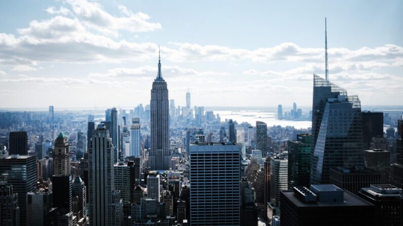 Edificios del centro de Manhattan en la ciudad de Nueva York el 4 de marzo de 2021. (Spencer Platt/Getty Images)