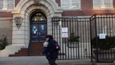 Nueva York prohíbe en las escuelas el ChatGPT para evitar su uso en exámenes